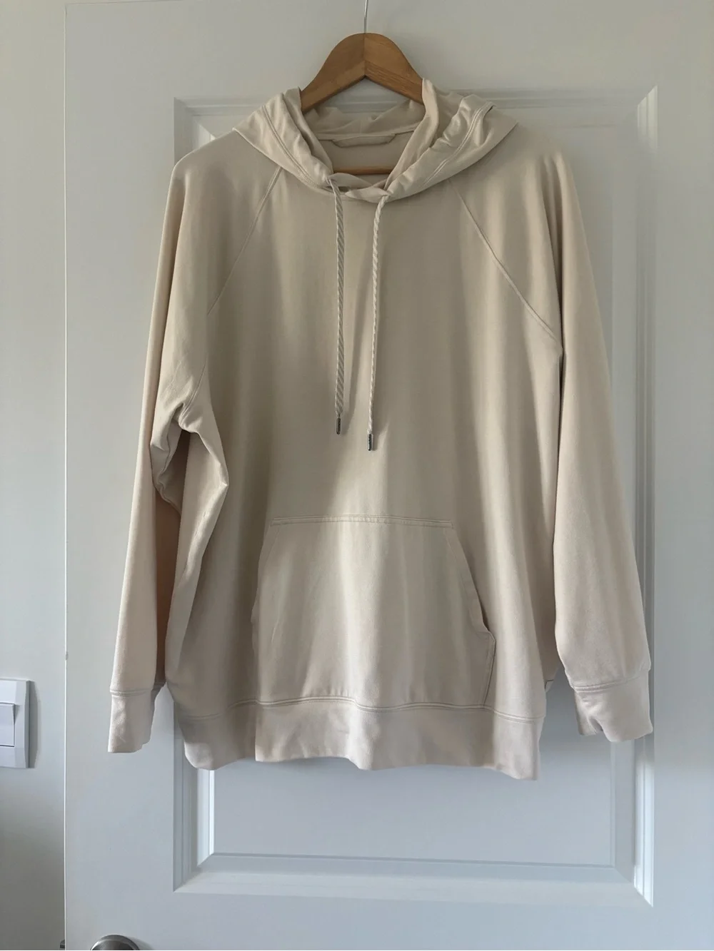 Vuori Woman’s Halo Oversized Hoodie Cream Pullover Hoodie Heathered Milkweed L - Picture 5 of 12